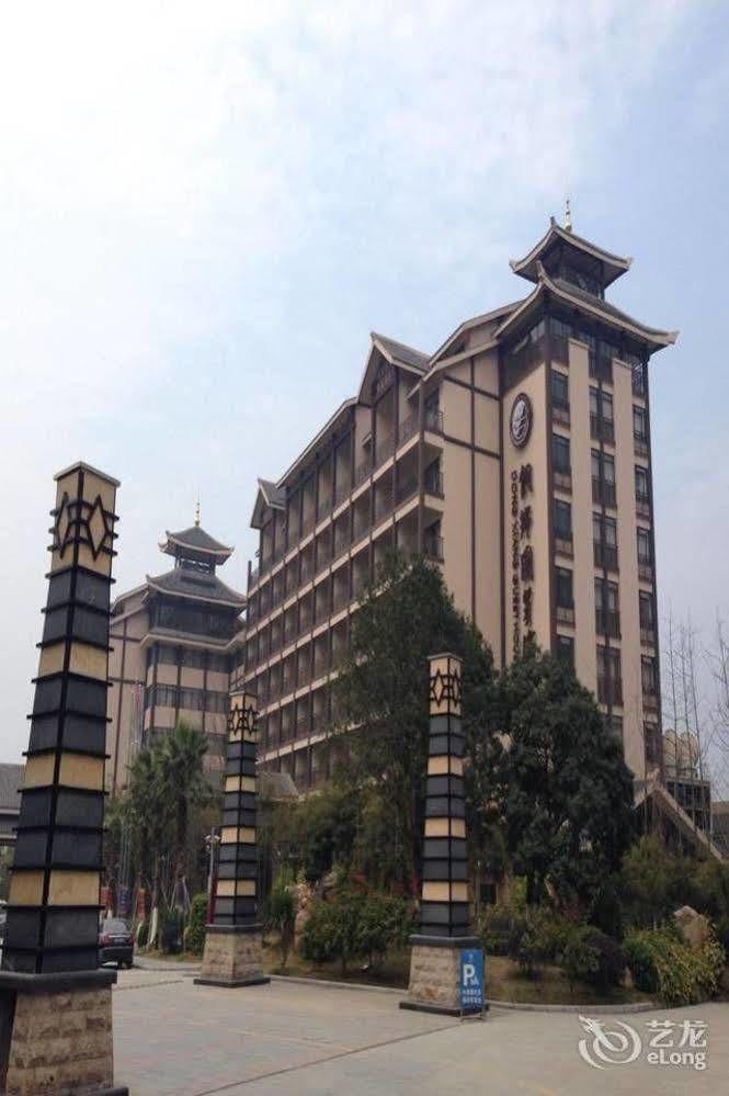 Liuzhou Sanjiangxian Dongxiangguo Hotel Экстерьер фото
